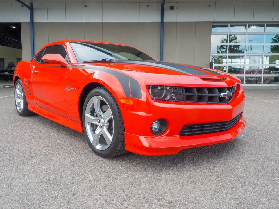 2010 Chevrolet Camaro SS 5th Gen - Image 18 of 31