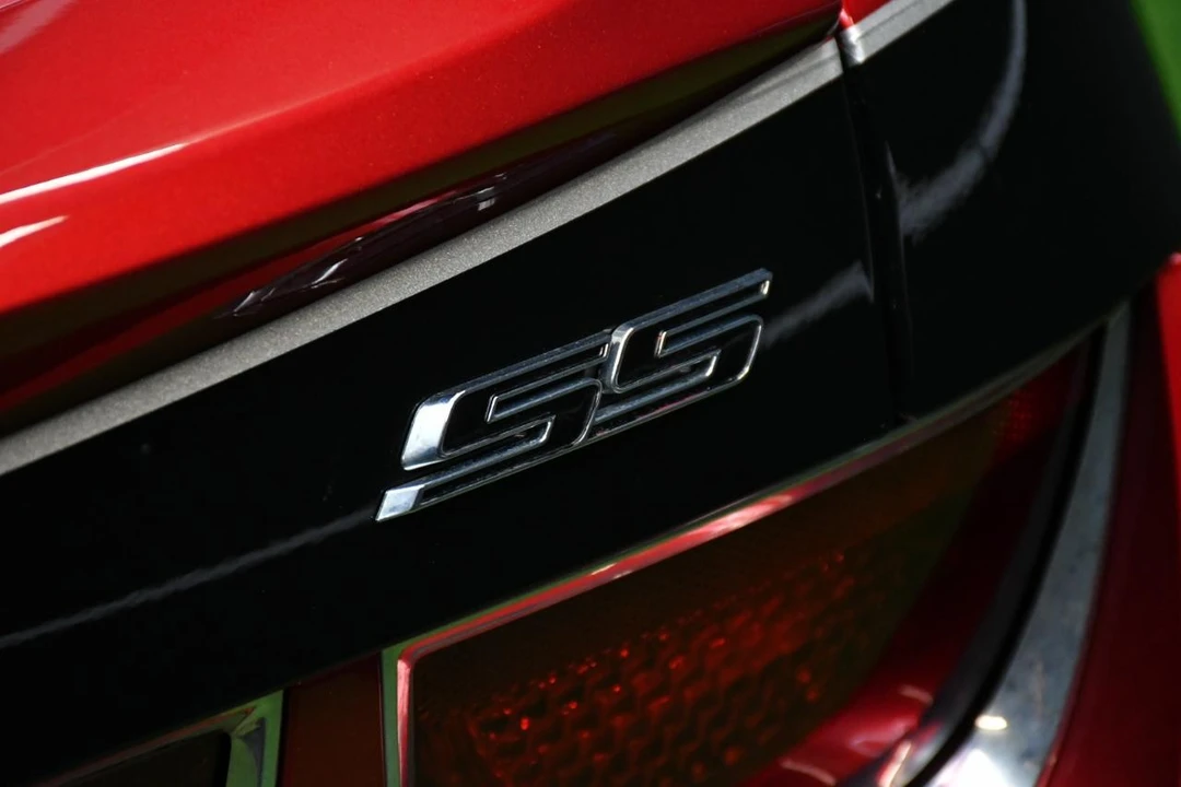 2010 Chevrolet Camaro SS 5th Gen - Image 16 of 31