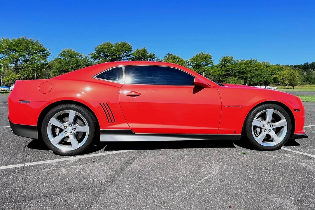 2010 Chevrolet Camaro SS 5th Gen - Image 3 of 31