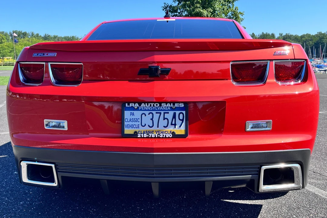 2010 Chevrolet Camaro SS 5th Gen - Image 5 of 31