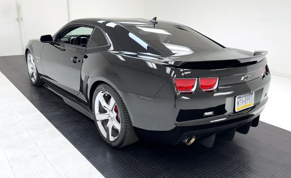 2010 Chevrolet Camaro SS 5th Gen - Image 3 of 31