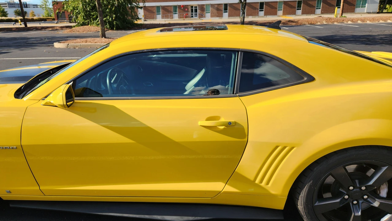 2010 Chevrolet Camaro SS 5th Gen - Image 22 of 31