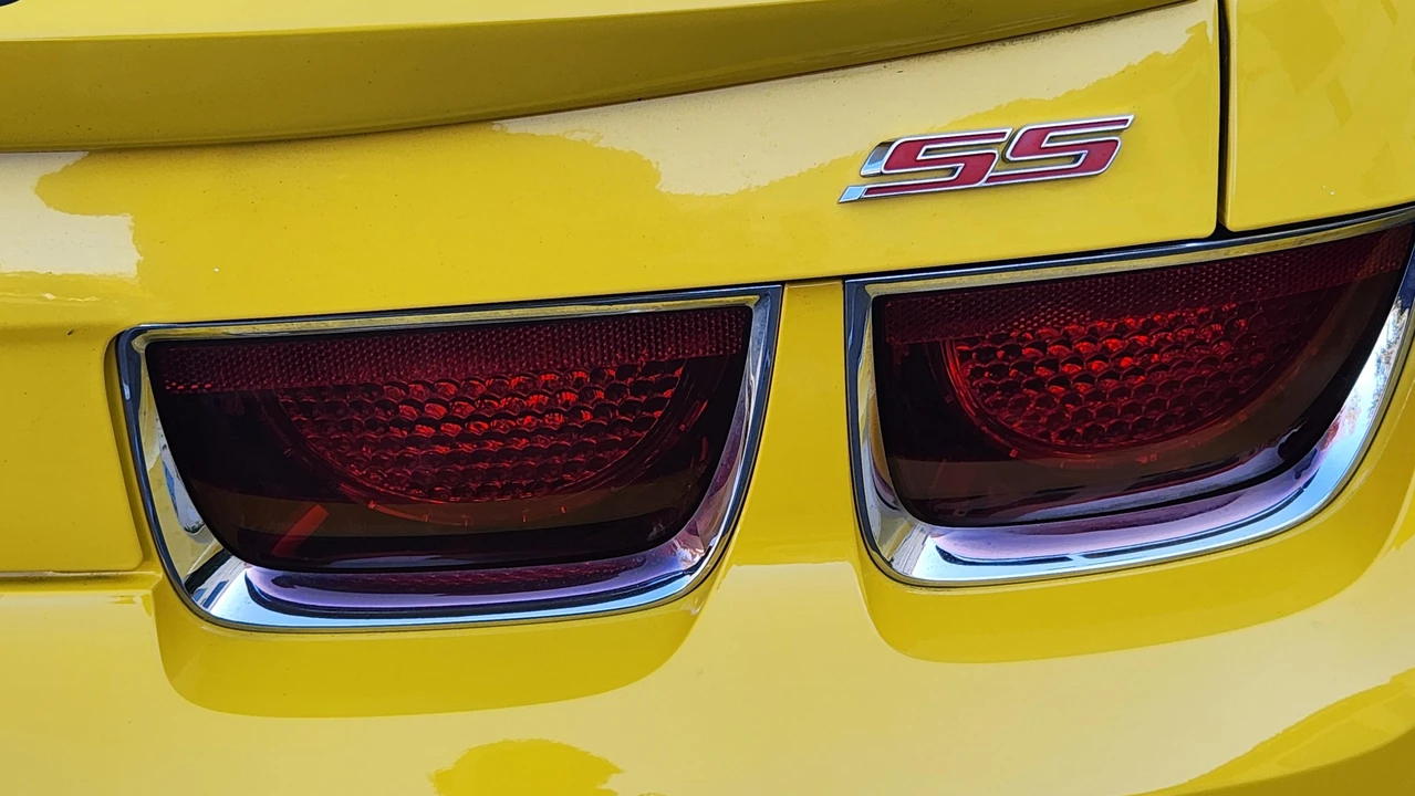 2010 Chevrolet Camaro SS 5th Gen - Image 26 of 31