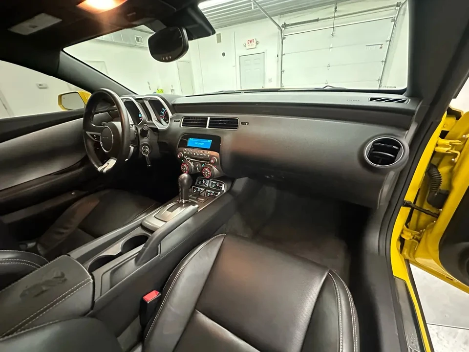 2010 Chevrolet Camaro SS 5th Gen - Image 12 of 31