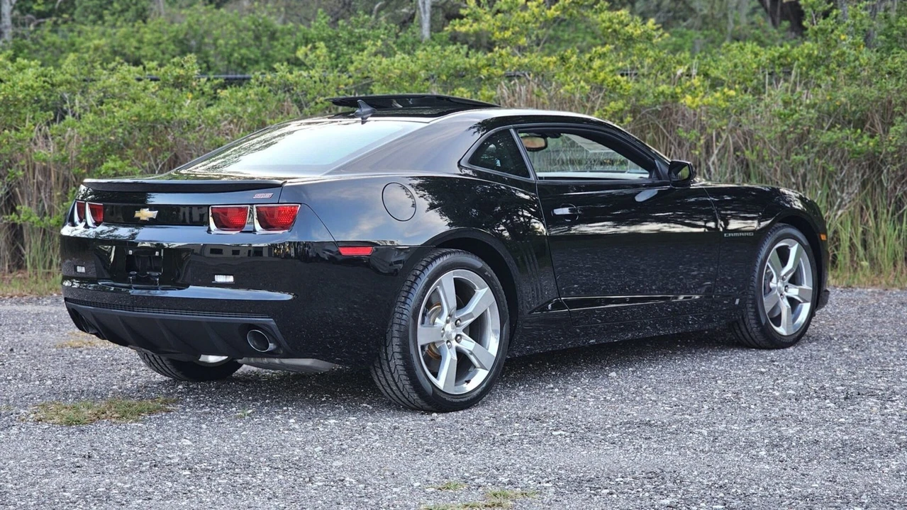 2010 Chevrolet - Image 17 of 31