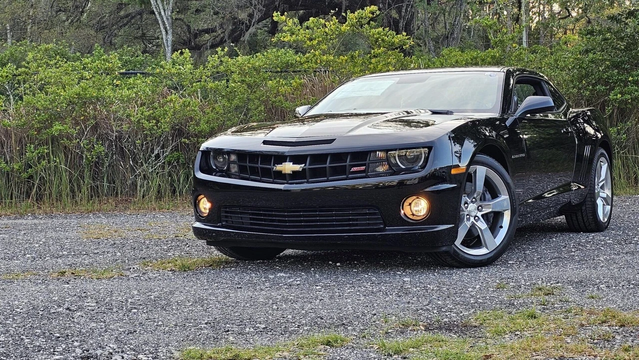 2010 Chevrolet - Image 16 of 31