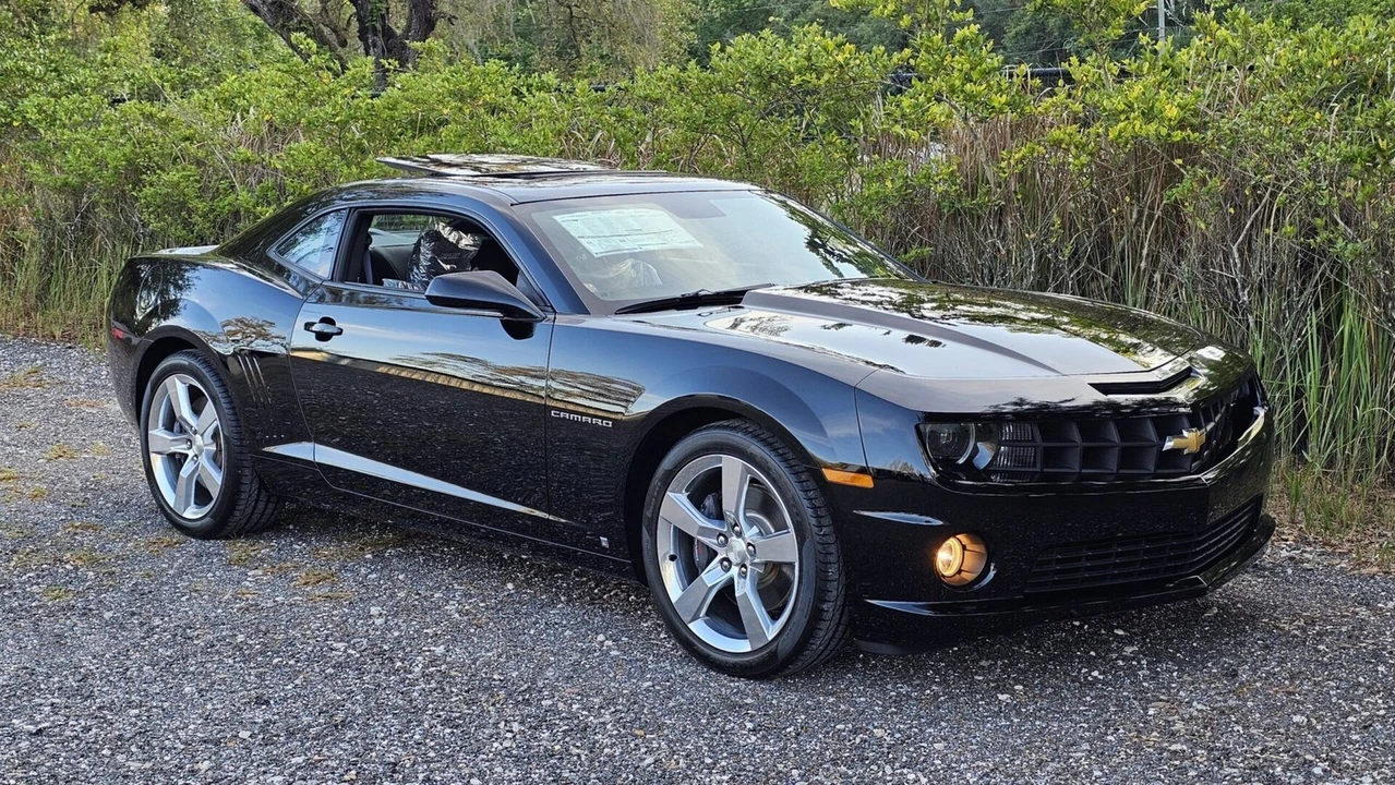 2010 Chevrolet - Image 14 of 31