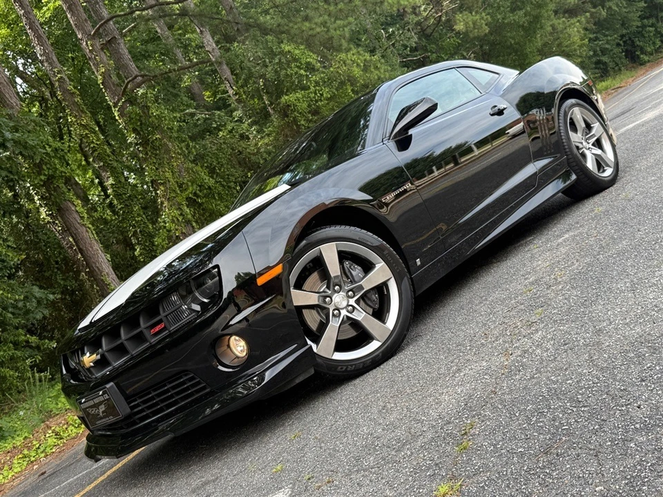 2010 Chevrolet Camaro SS 5th Gen - Image 2 of 31