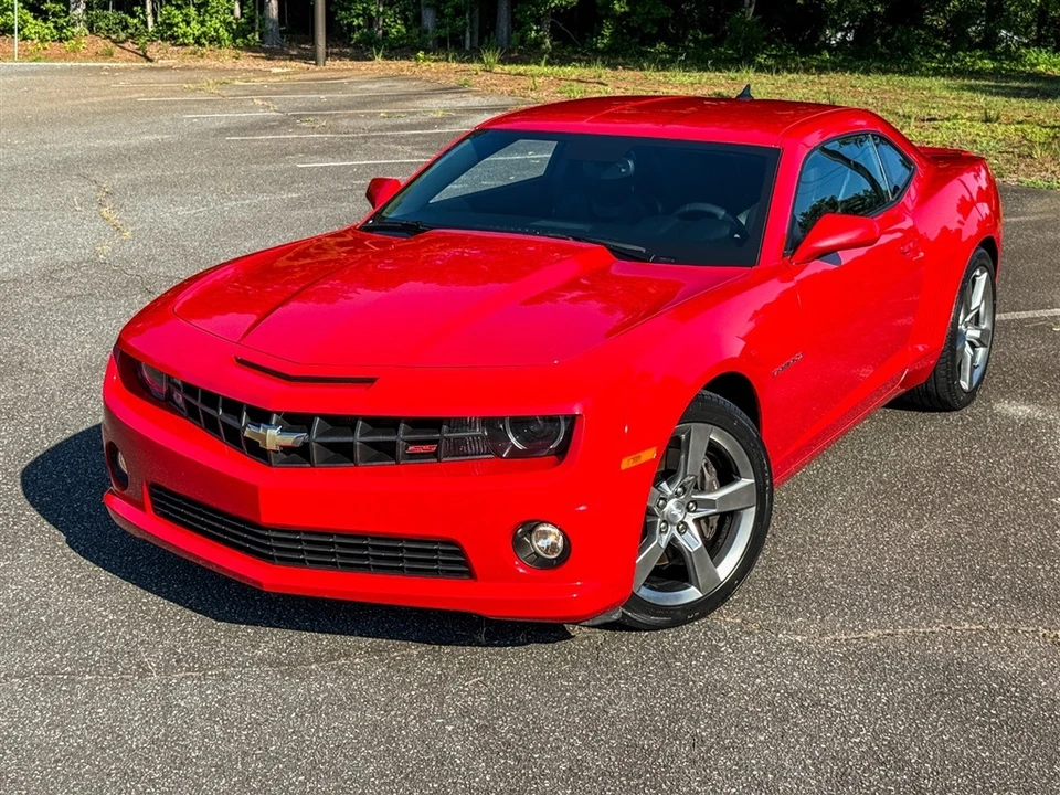 2010 Chevrolet Camaro SS 5th Gen - Image 2 of 31