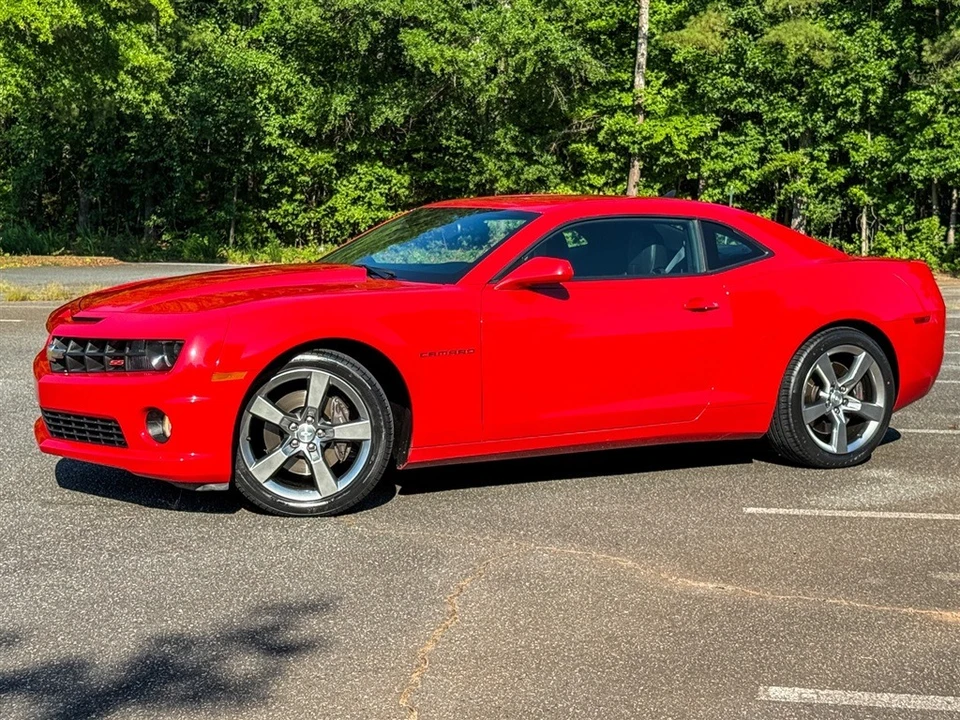 2010 Chevrolet Camaro SS 5th Gen - Image 3 of 31