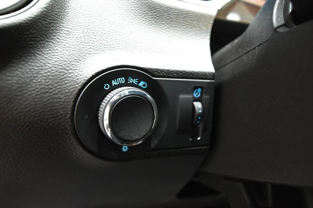 2010 Chevrolet Camaro SS 5th Gen - Image 15 of 31
