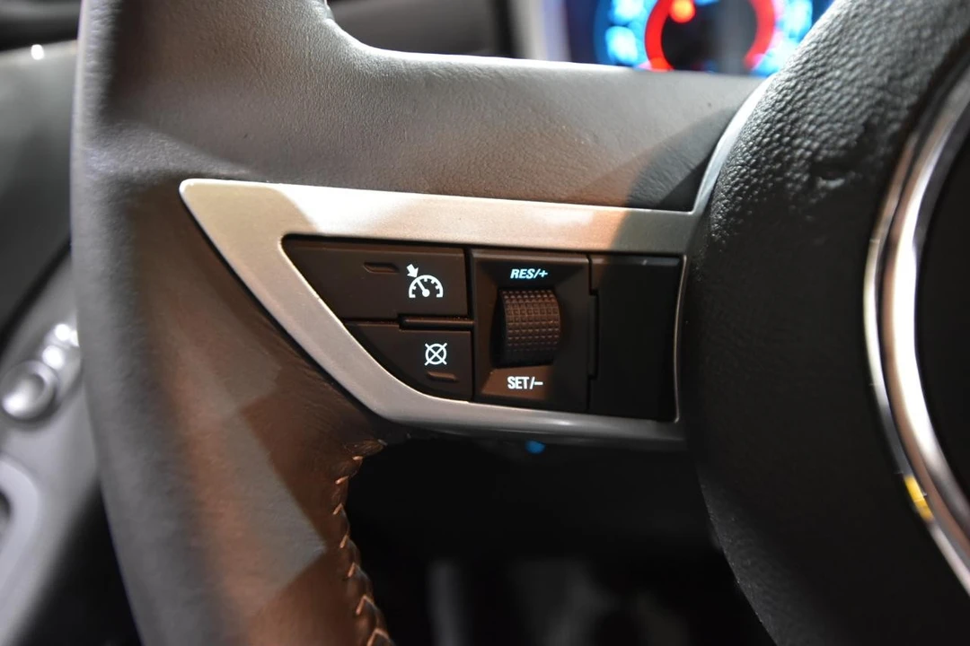 2010 Chevrolet Camaro SS 5th Gen - Image 17 of 31