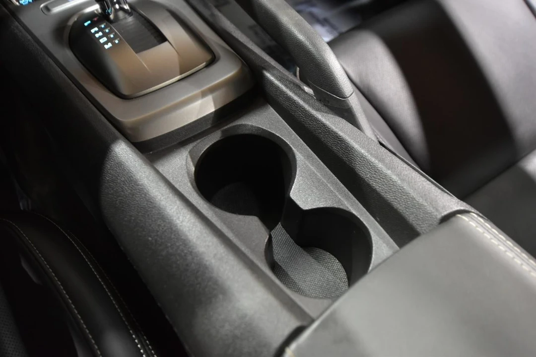 2010 Chevrolet Camaro SS 5th Gen - Image 26 of 31
