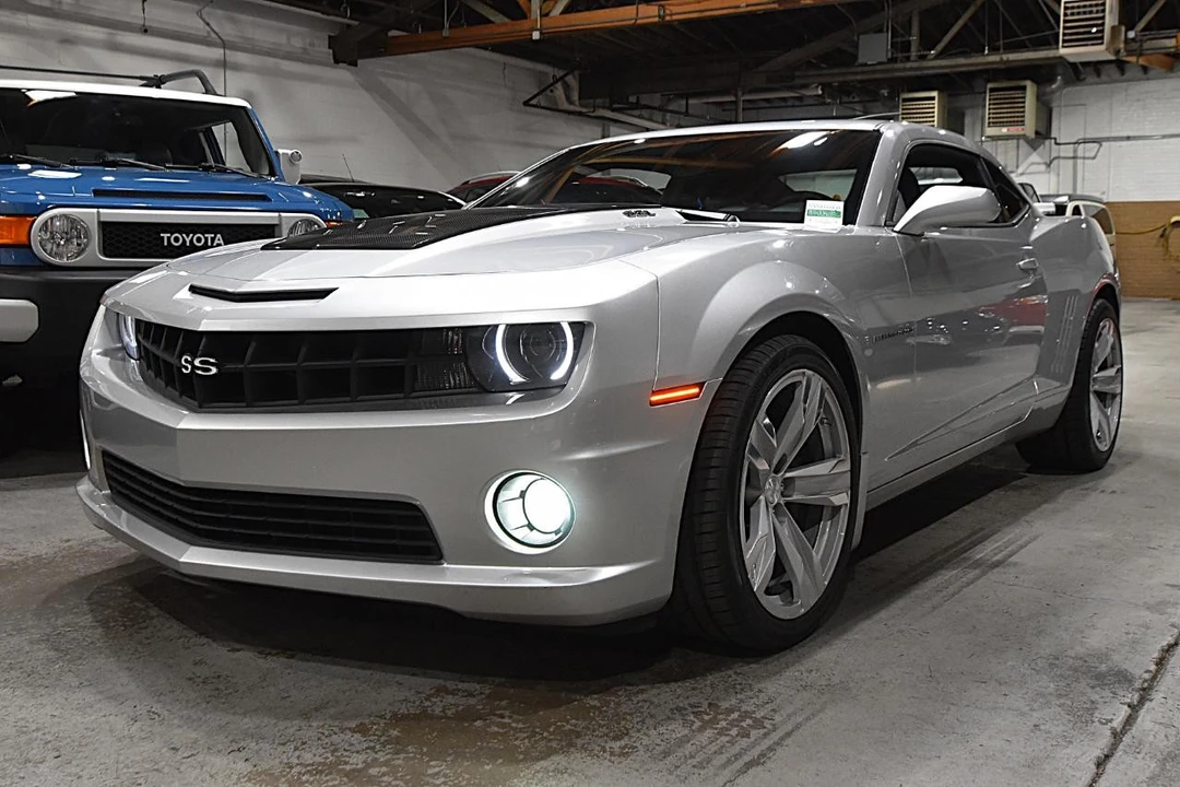 2010 Chevrolet Camaro SS 5th Gen - Image 5 of 31