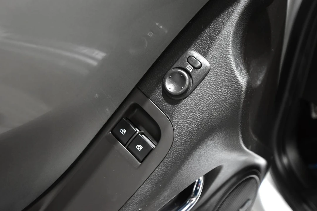 2010 Chevrolet Camaro SS 5th Gen - Image 12 of 31