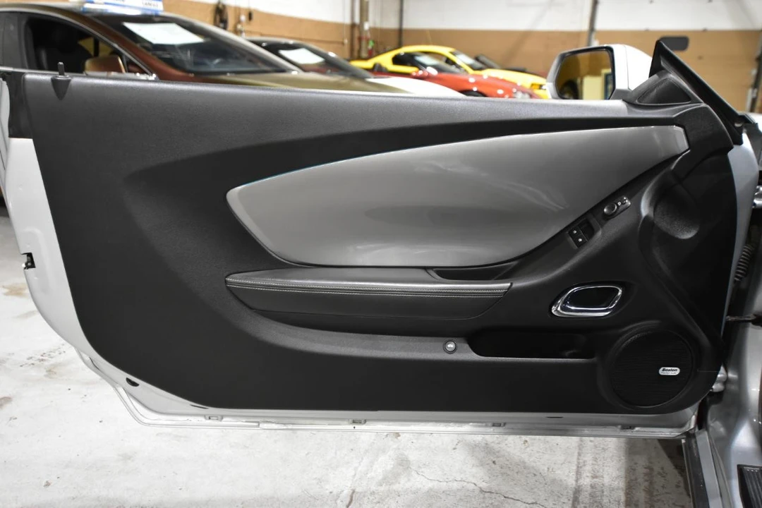 2010 Chevrolet Camaro SS 5th Gen - Image 11 of 31