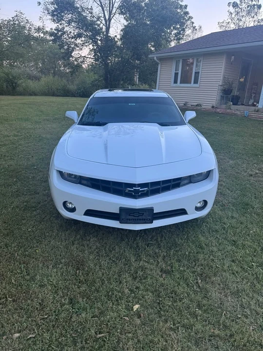 2010 Chevrolet Camaro 5th Gen - Image 2 of 15