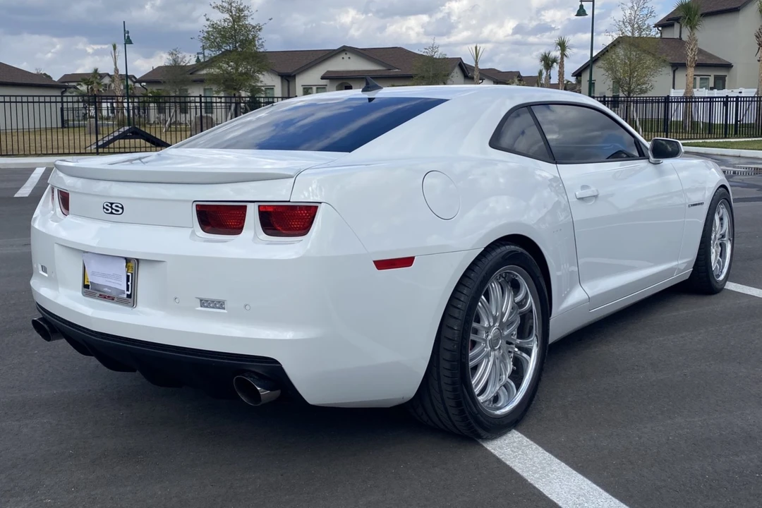 2010 Chevrolet Camaro SS 5th Gen - Image 2 of 8