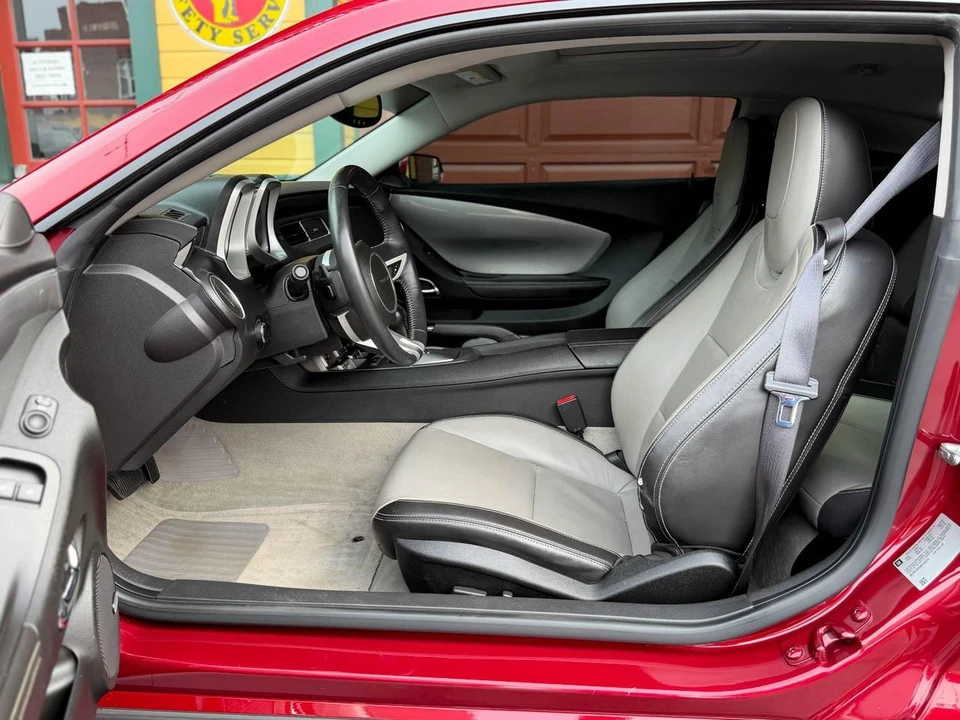 2010 Chevrolet Camaro 5th Gen - Image 14 of 31