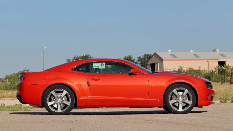 2010 Chevrolet Camaro 5th Gen - Image 2 of 12