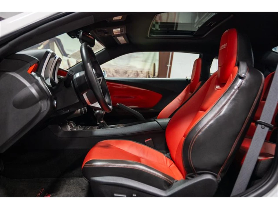 2010 Chevrolet Camaro 5th Gen - Image 11 of 31
