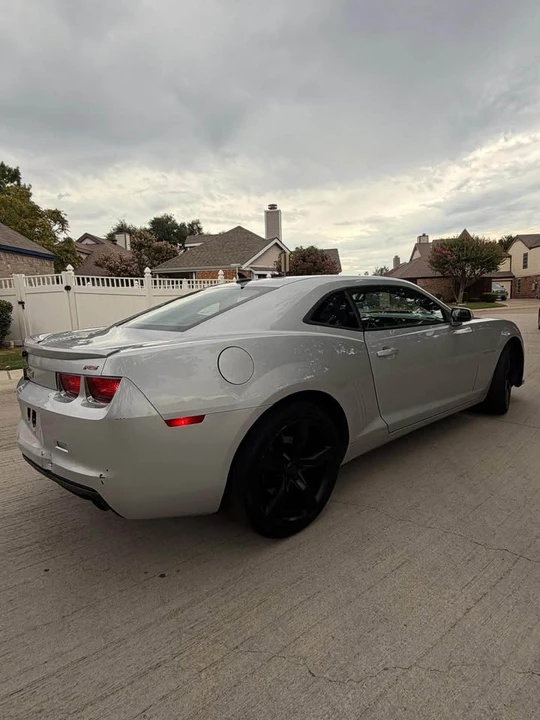2010 Chevrolet Camaro 5th Gen - Image 5 of 9