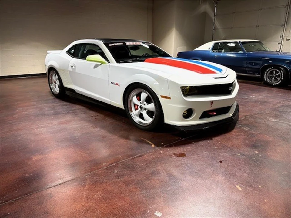 2010 Chevrolet Camaro SS 5th Gen - Image 3 of 25