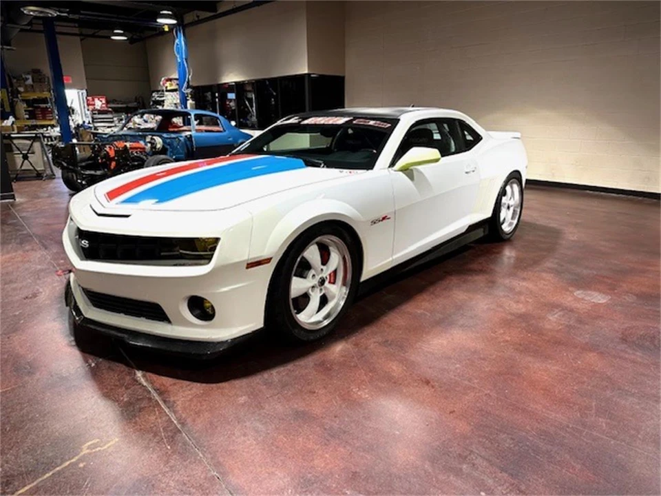 2010 Chevrolet Camaro SS 5th Gen - Image 8 of 25