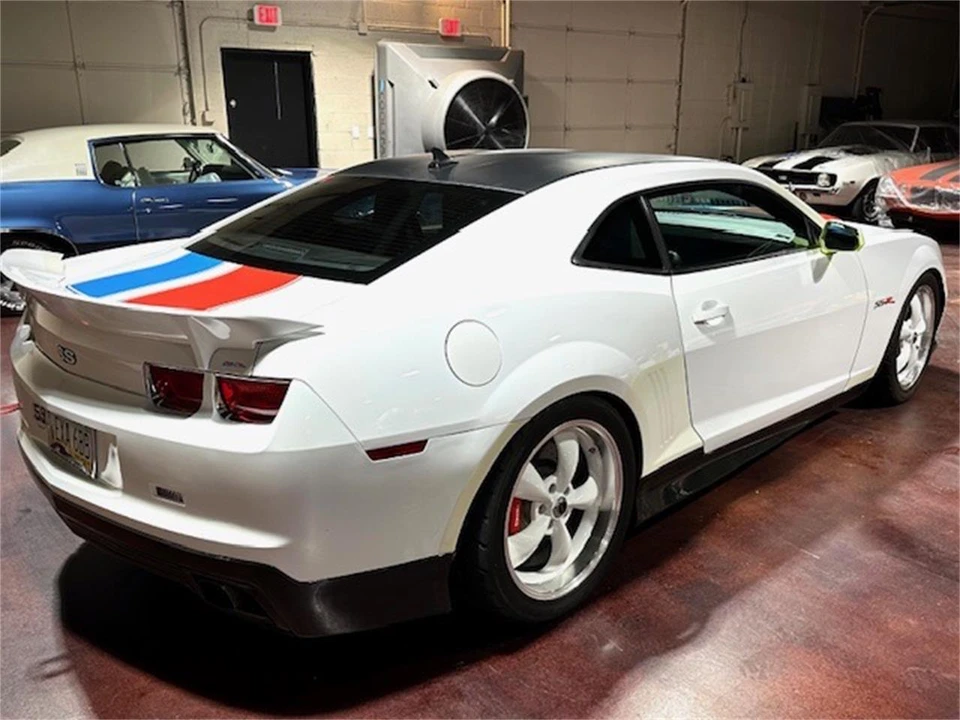 2010 Chevrolet Camaro SS 5th Gen - Image 10 of 25