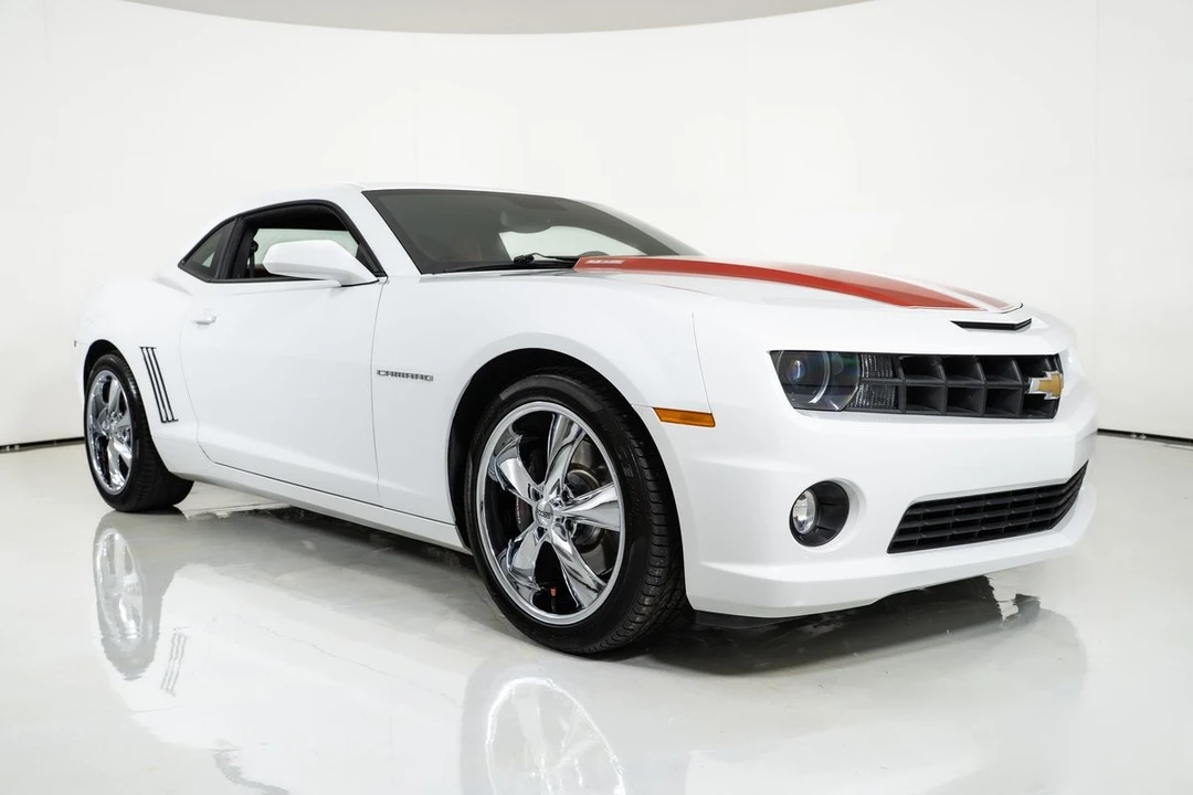 2010 Chevrolet Camaro SS 5th Gen - Image 17 of 31