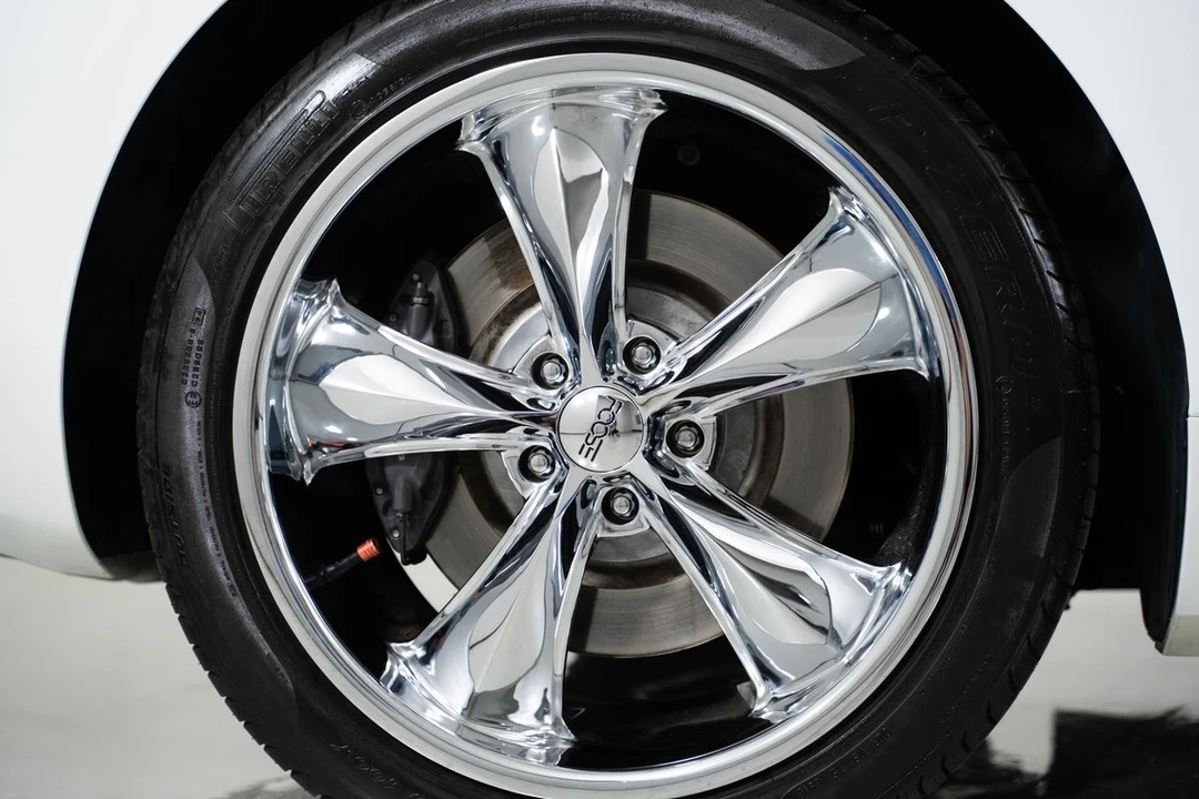 2010 Chevrolet Camaro SS 5th Gen - Image 15 of 31