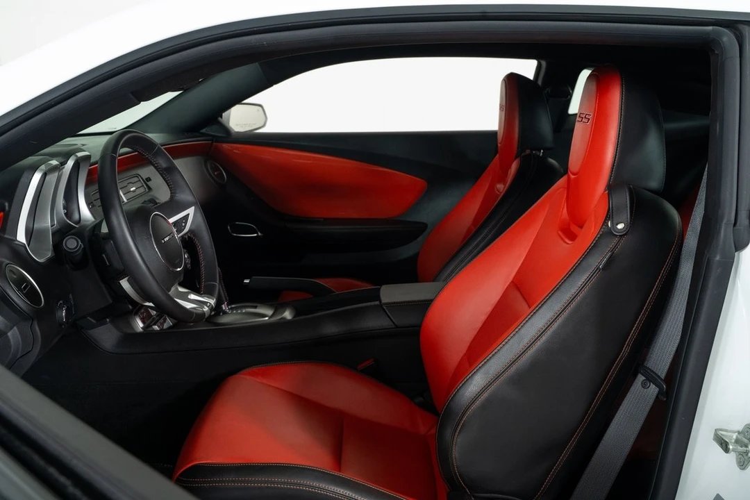 2010 Chevrolet Camaro SS 5th Gen - Image 21 of 31