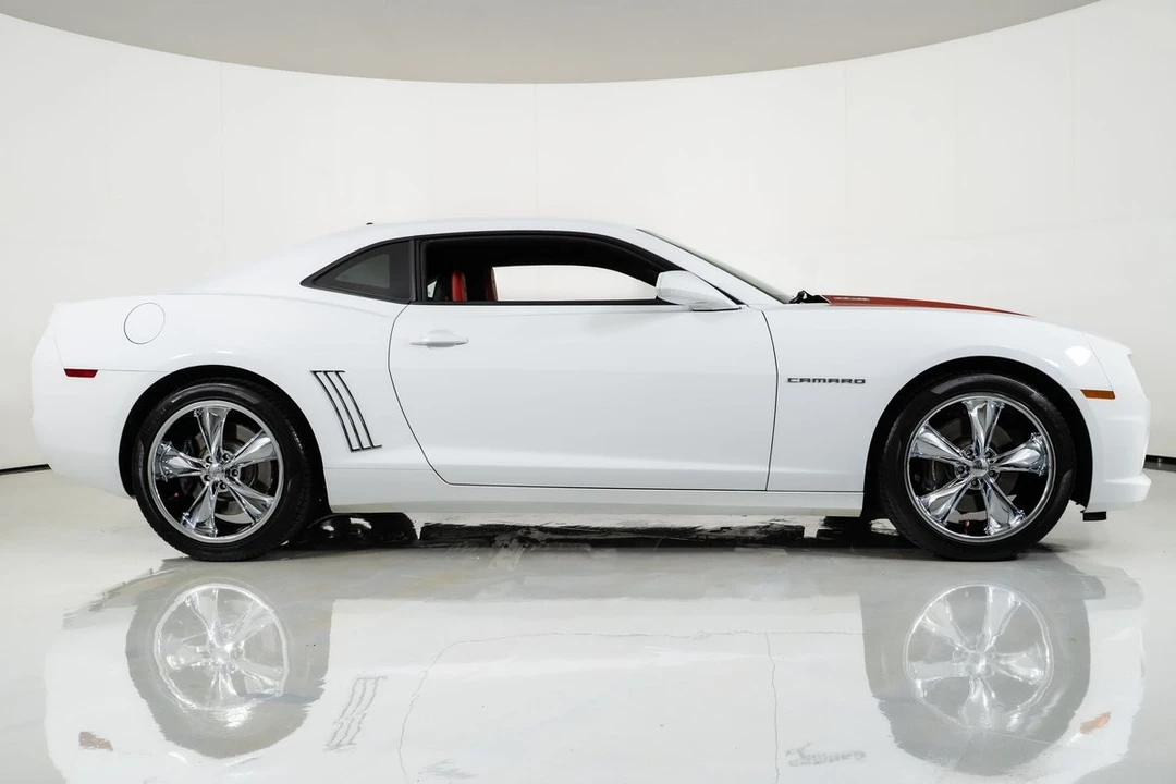 2010 Chevrolet Camaro SS 5th Gen - Image 14 of 31