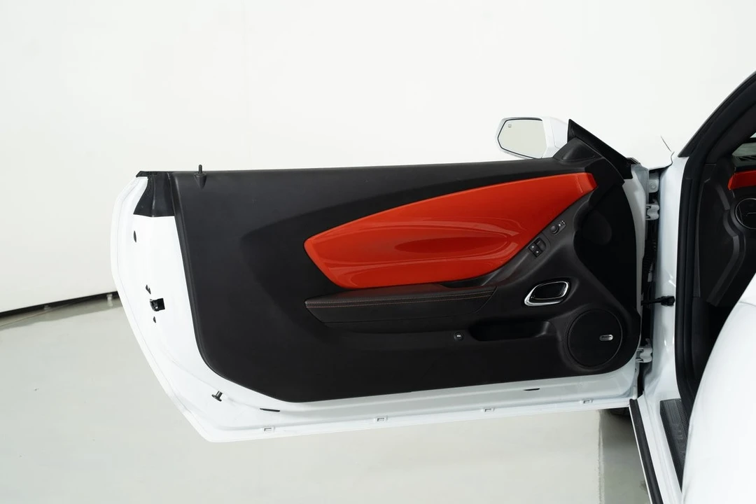 2010 Chevrolet Camaro SS 5th Gen - Image 18 of 31