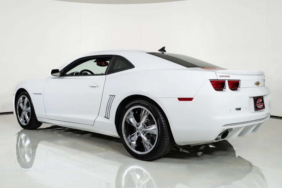 2010 Chevrolet Camaro SS 5th Gen - Image 11 of 31
