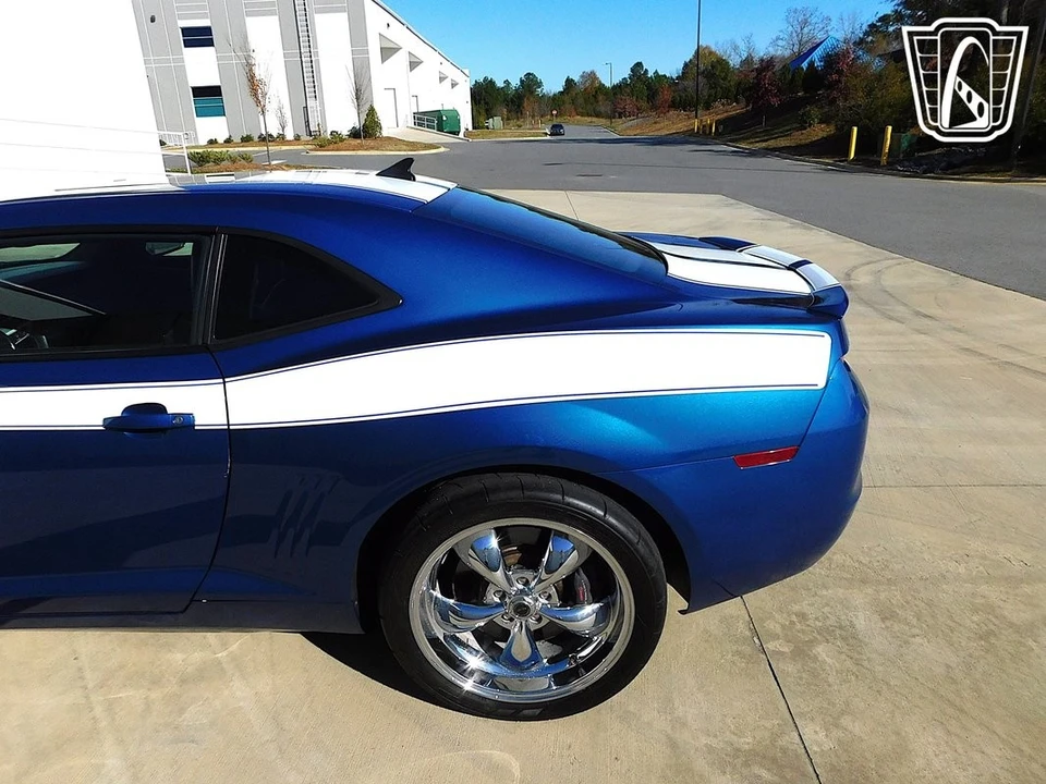 2010 Chevrolet Camaro SS 5th Gen - Image 18 of 21