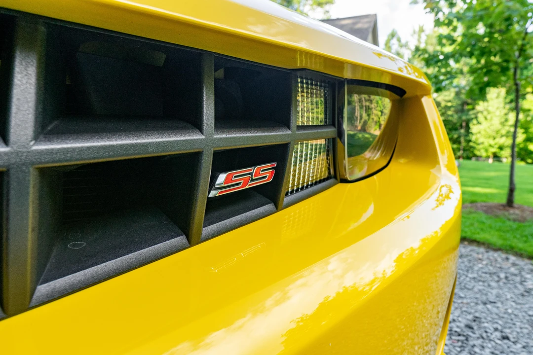 2010 Chevrolet Camaro SS 5th Gen - Image 15 of 31