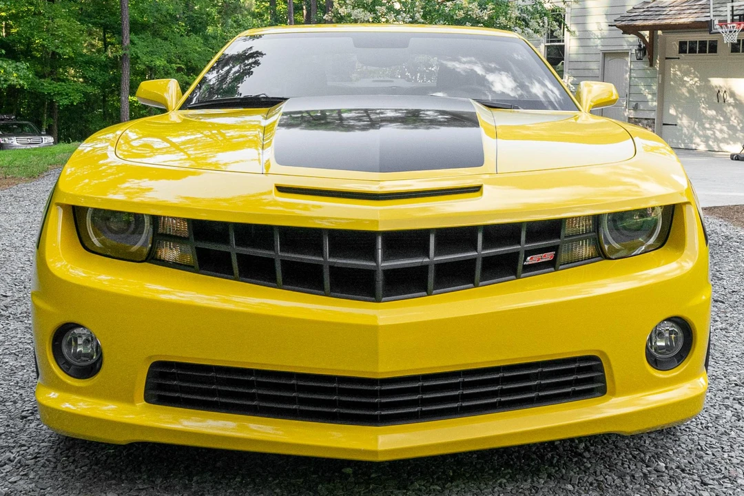 2010 Chevrolet Camaro SS 5th Gen - Image 2 of 31
