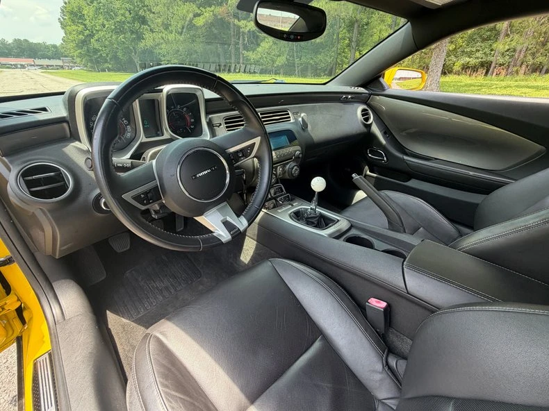 2010 Chevrolet Camaro SS 5th Gen - Image 17 of 27