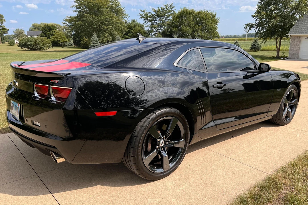 2010 Chevrolet Camaro SS 5th Gen - Image 5 of 31