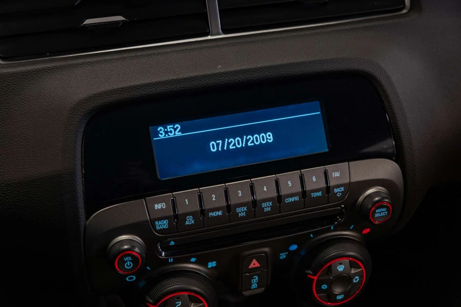 2010 Chevrolet Camaro SS 5th Gen - Image 16 of 30