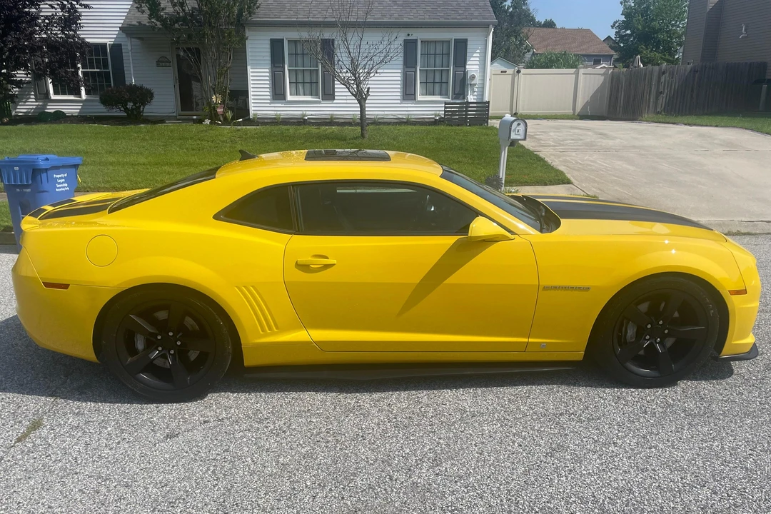 2010 Chevrolet Camaro SS 5th Gen - Image 3 of 31