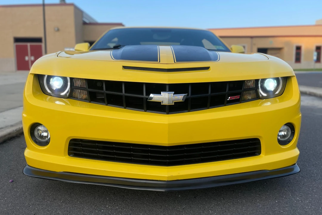 2010 Chevrolet Camaro SS 5th Gen - Image 2 of 31