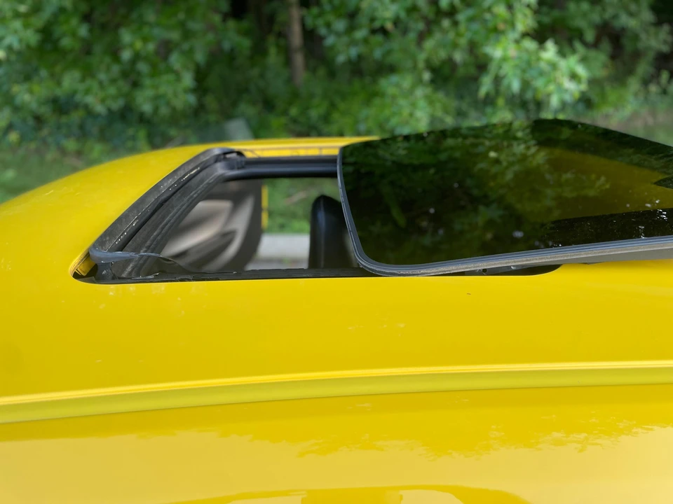 2010 Chevrolet Camaro SS 5th Gen - Image 30 of 31