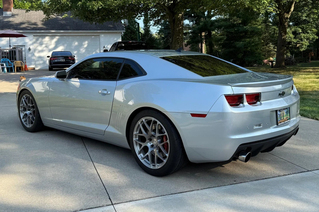 2010 Chevrolet Camaro SS 5th Gen - Image 4 of 31