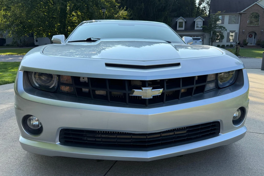 2010 Chevrolet Camaro SS 5th Gen - Image 2 of 31