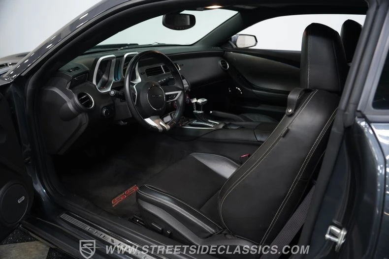 2010 Chevrolet Camaro SS 5th Gen - Image 5 of 31