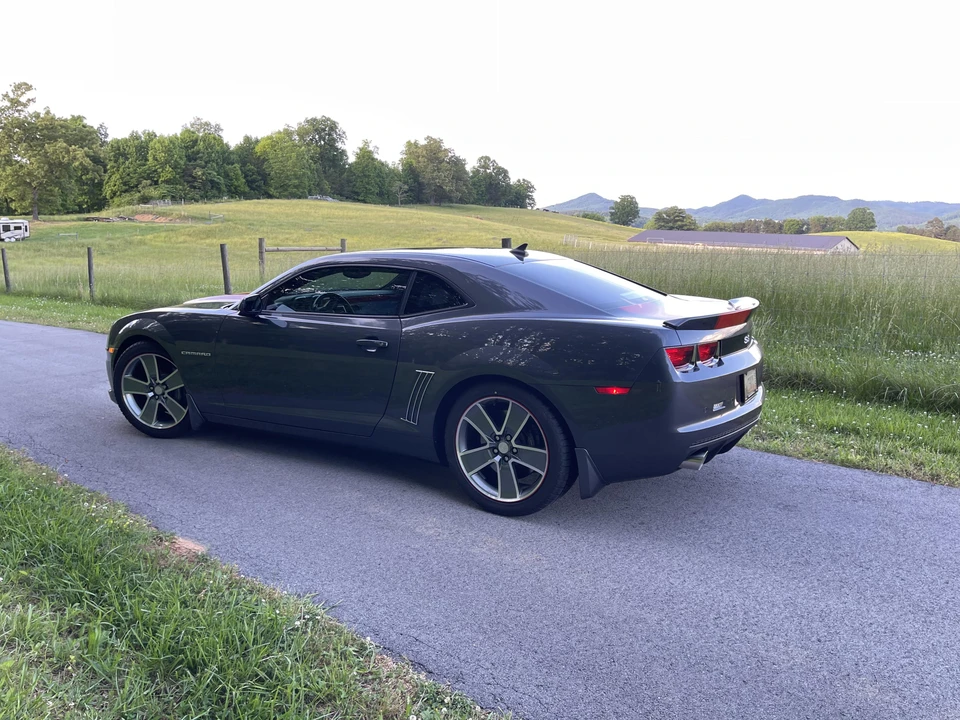 2010 Chevrolet Camaro SS 5th Gen - Image 11 of 31