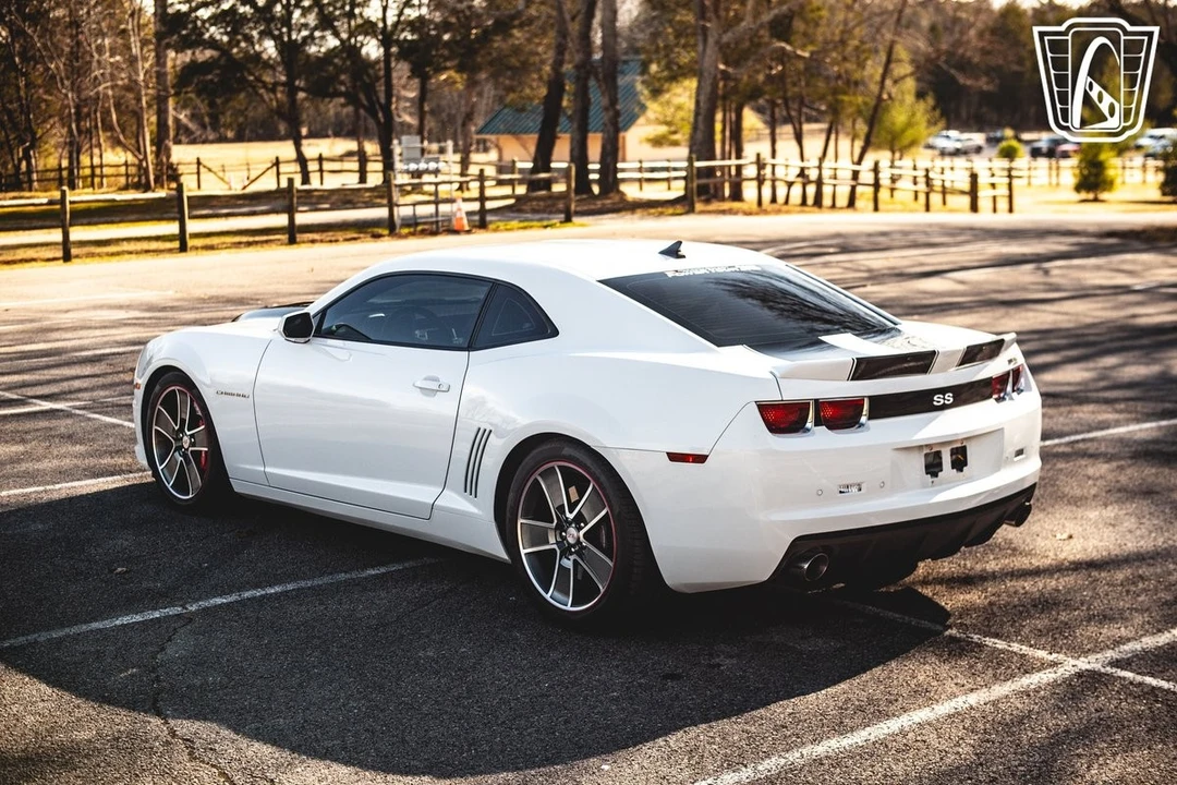 2010 Chevrolet Camaro 5th Gen - Image 10 of 12