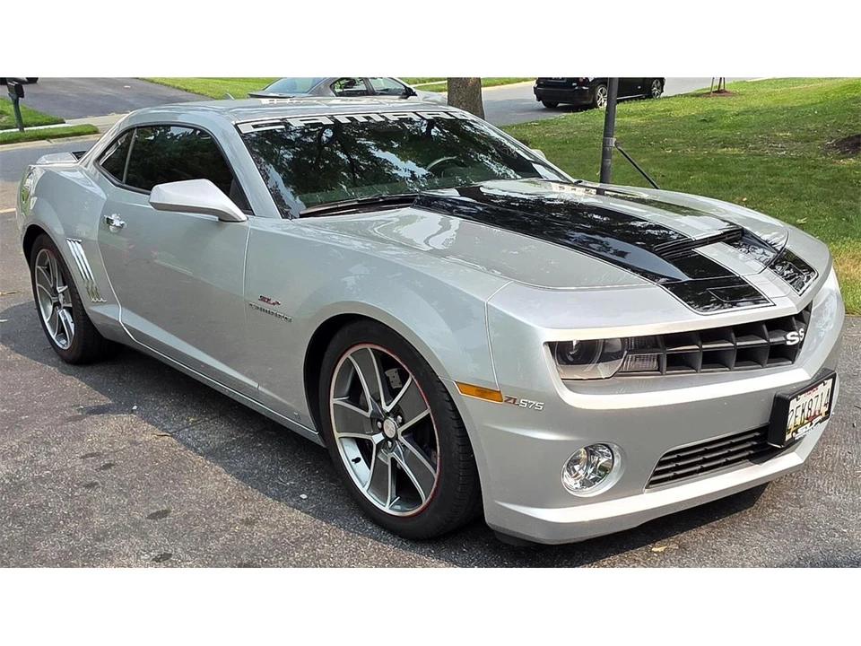 2010 Chevrolet Camaro ZL1 5th Gen - Image 2 of 31